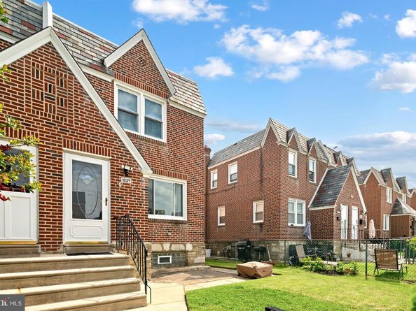 1839 Benson Street, Philadelphia PA 19152