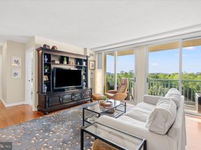501 Slaters Lane 611, Alexandria VA 22314