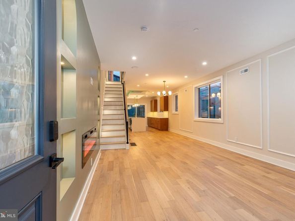 629 Mifflin Street, Philadelphia PA 19148