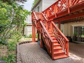 10008 Leamoore Lane, Vienna VA 22181