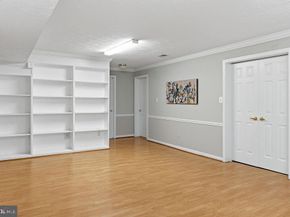 10008 Leamoore Lane, Vienna VA 22181