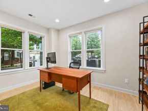 1121 S Lincoln Street, Arlington VA 22204