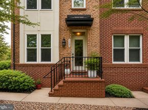 1121 S Lincoln Street, Arlington VA 22204