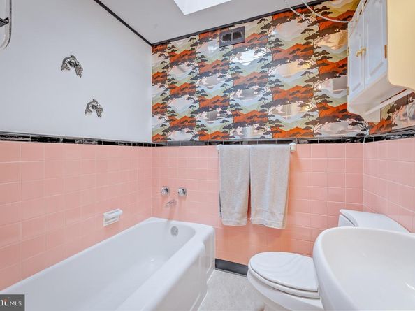 2818 Sandyford Avenue, Philadelphia PA 19152