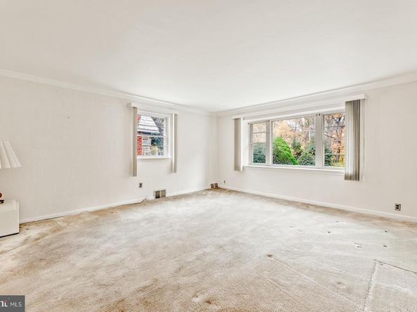 2818 Sandyford Avenue, Philadelphia PA 19152