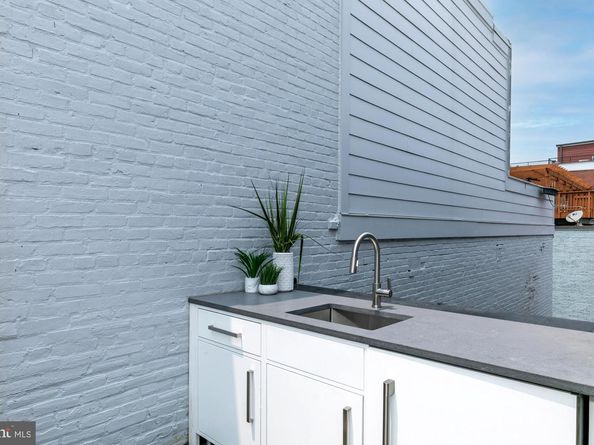 1015 O Street NW, Washington DC 20001