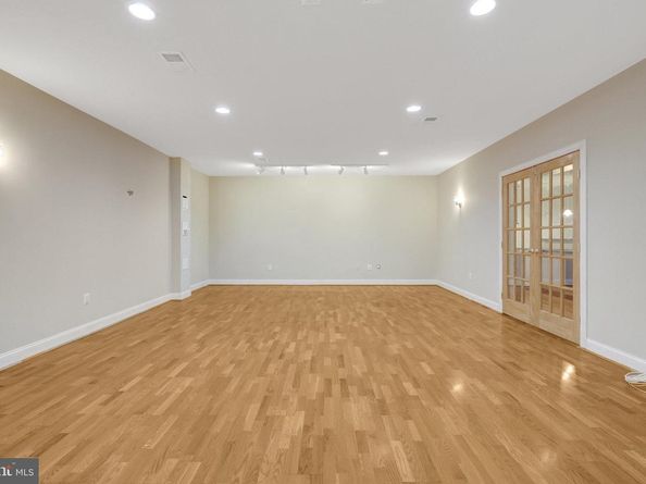 6941 Pine Crest Avenue, Mclean VA 22101