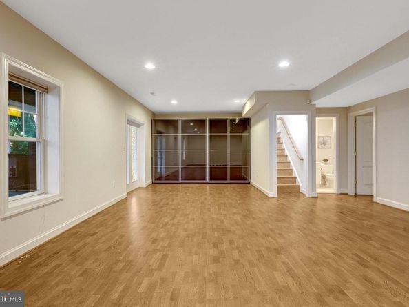 6941 Pine Crest Avenue, Mclean VA 22101