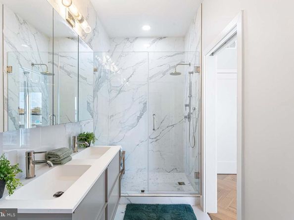 1516 East Capitol Street NE F, Washington DC 20003