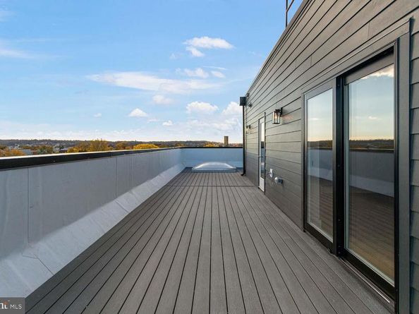 1516 East Capitol Street NE F, Washington DC 20003