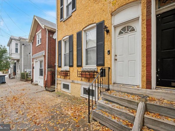 4383 Manayunk Avenue, Philadelphia PA 19128