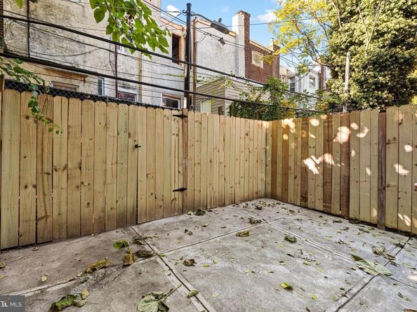 2904 N 26TH Street, Philadelphia PA 19132