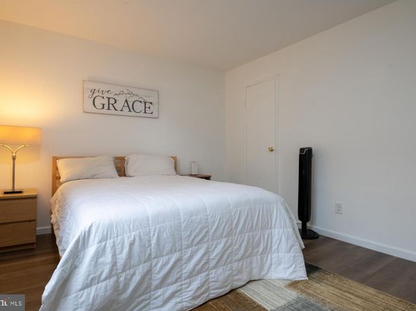 487 N Armistead Street 101, Alexandria VA 22312