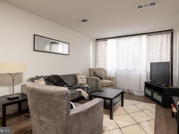 487 N Armistead Street 101, Alexandria VA 22312