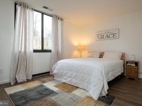 487 N Armistead Street 101, Alexandria VA 22312