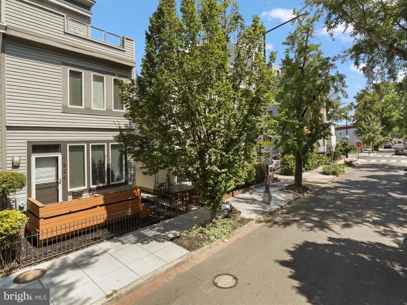 1524 Gales Street NE, Washington DC 20002