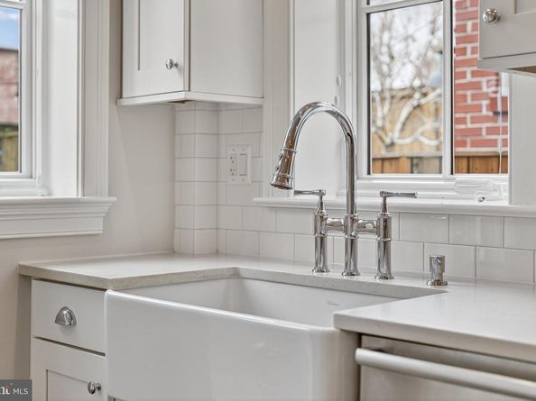 114 4TH Street NE, Washington DC 20002