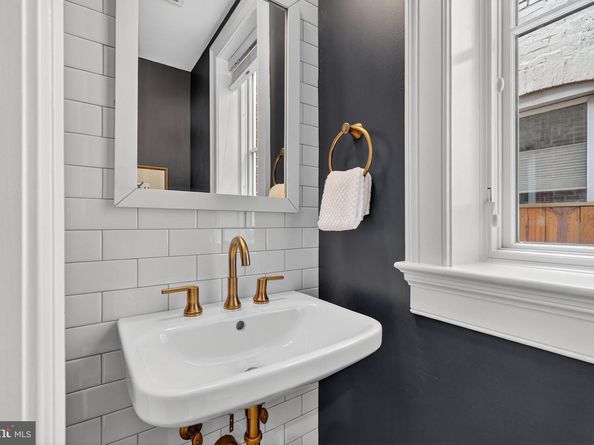 114 4TH Street NE, Washington DC 20002