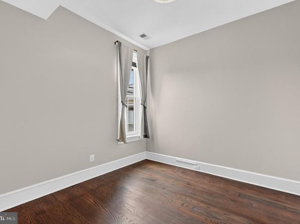 114 4TH Street NE, Washington DC 20002