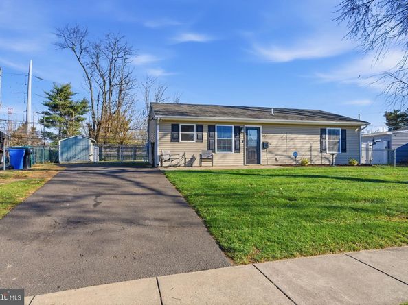 62 Old Brook Road, Levittown PA 19057