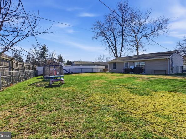 62 Old Brook Road, Levittown PA 19057