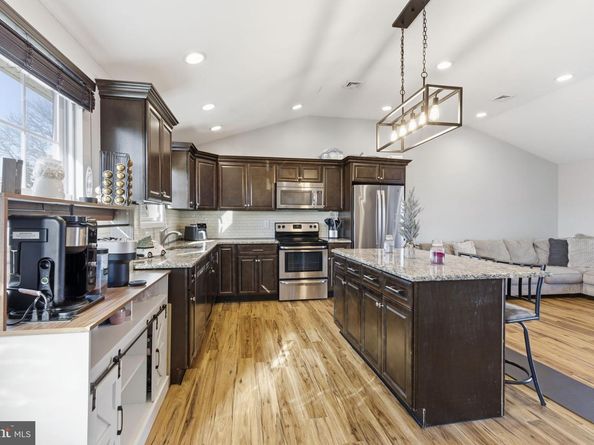 62 Old Brook Road, Levittown PA 19057