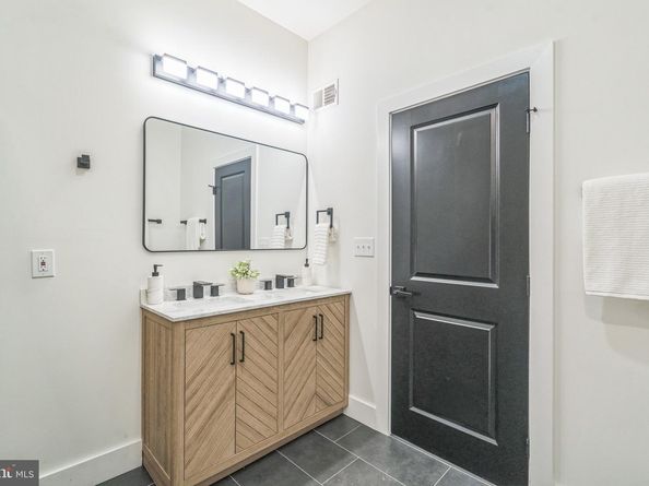 642 S 51st Street, Philadelphia PA 19143