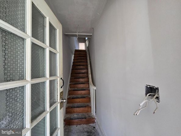 729 W Rockland Street, Philadelphia PA 19120