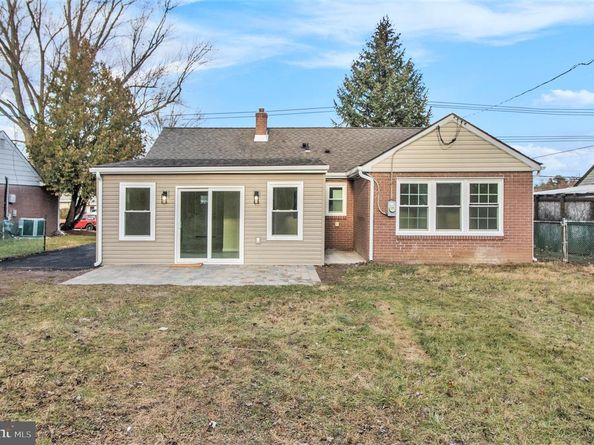 711 W County Line Road, Hatboro PA 19040