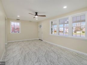 711 W County Line Road, Hatboro PA 19040