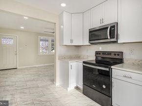 711 W County Line Road, Hatboro PA 19040