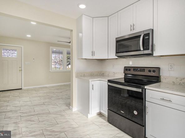 711 W County Line Road, Hatboro PA 19040