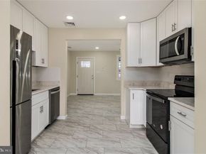 711 W County Line Road, Hatboro PA 19040