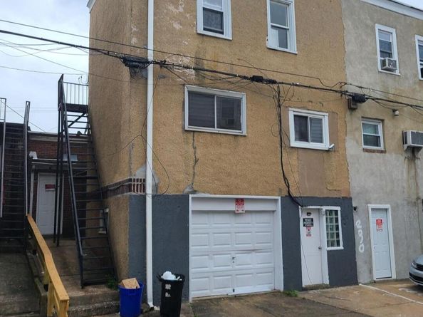 228 Long Lane, Upper Darby PA 19082