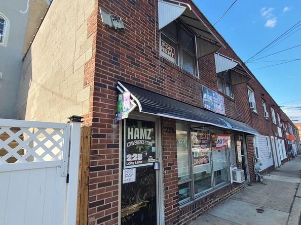 228 Long Lane, Upper Darby PA 19082