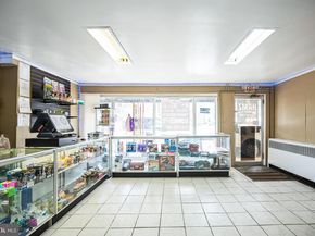 228 Long Lane, Upper Darby PA 19082