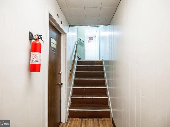 228 Long Lane, Upper Darby PA 19082