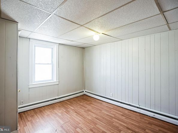 228 Long Lane, Upper Darby PA 19082