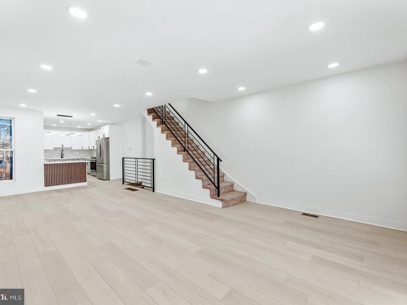 6012 N 19TH Street, Philadelphia PA 19141