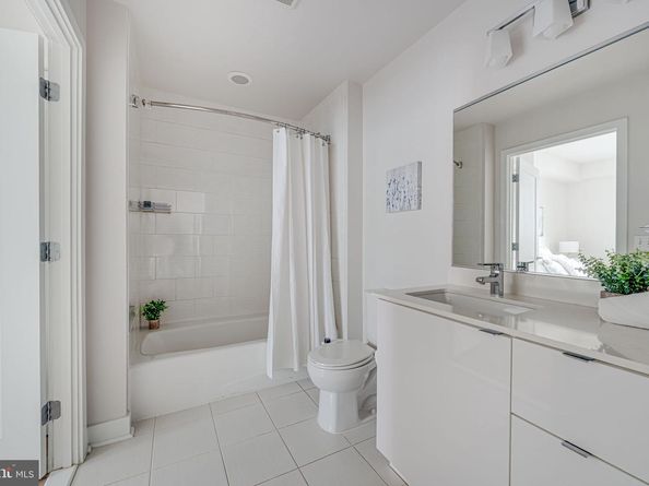 460 New York Avenue NW 401, Washington DC 20001