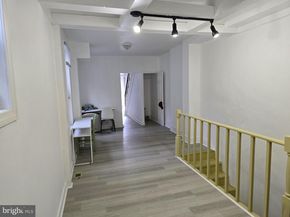 1009 W Susquehanna Avenue, Philadelphia PA 19122