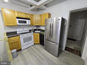 1009 W Susquehanna Avenue, Philadelphia PA 19122