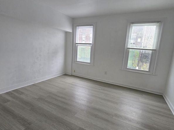 1009 W Susquehanna Avenue, Philadelphia PA 19122