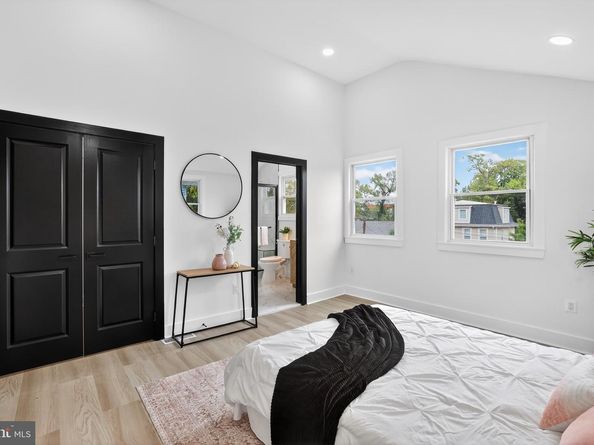 2948 Mills Avenue NE, Washington DC 20018