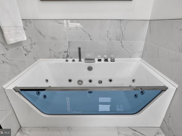 2948 Mills Avenue NE, Washington DC 20018