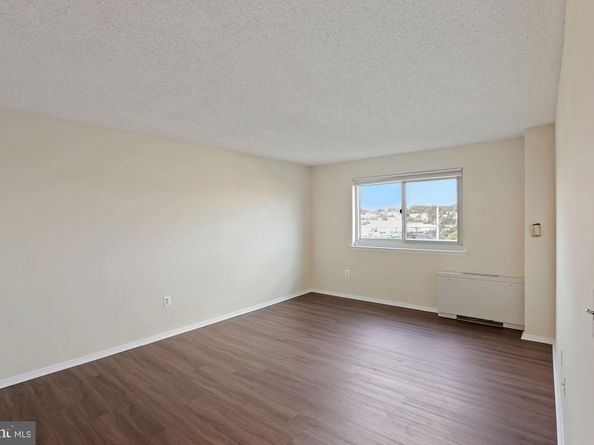 1225 Martha Custis Drive 807, Alexandria VA 22302