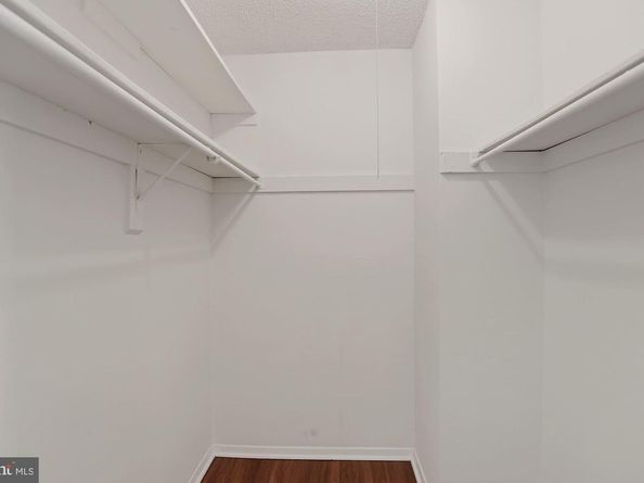 1225 Martha Custis Drive 807, Alexandria VA 22302