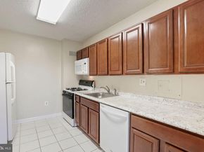 1225 Martha Custis Drive 807, Alexandria VA 22302