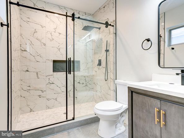 630 Moyer, Philadelphia PA 19125