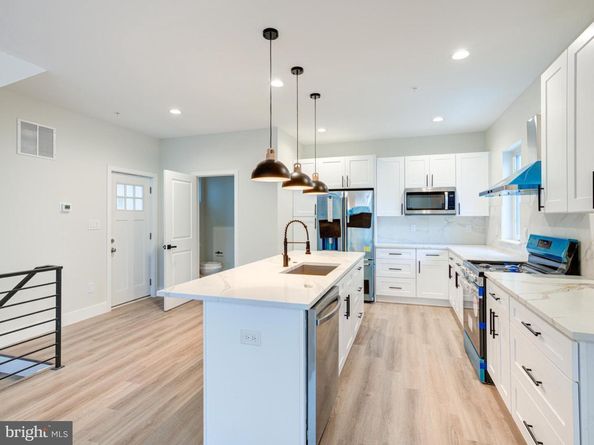 630 Moyer, Philadelphia PA 19125